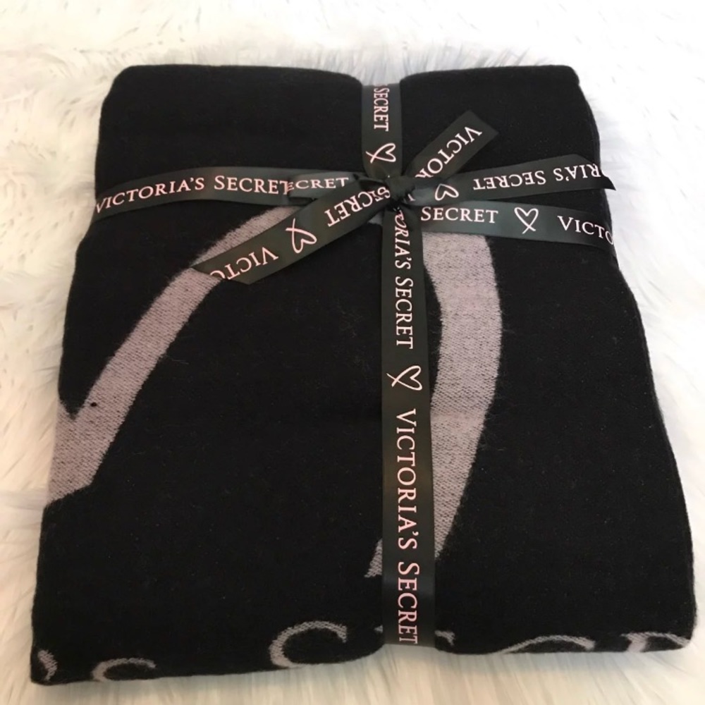 Victoria’s Secret blanket